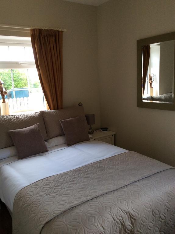 Glenvale Self Catering Guest House Riverstown  Bagian luar foto